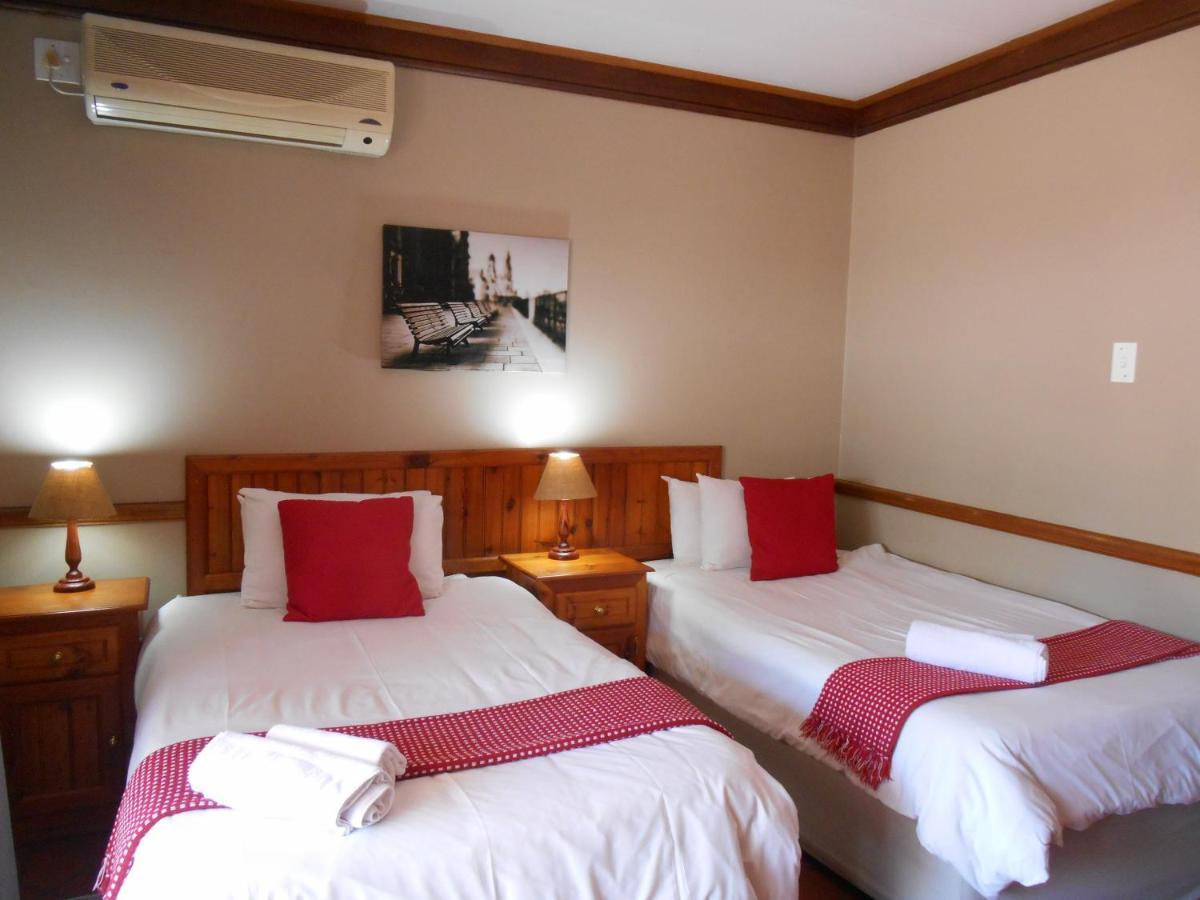 Oakwood Lodge Bloemfontein Exterior foto