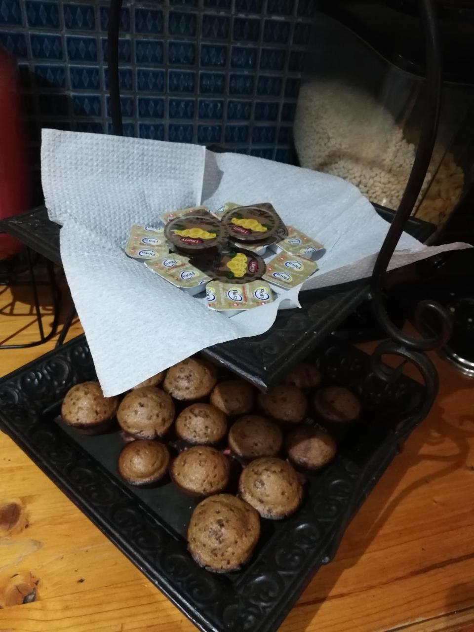 Oakwood Lodge Bloemfontein Exterior foto A selection of prepared and uncooked potatoes